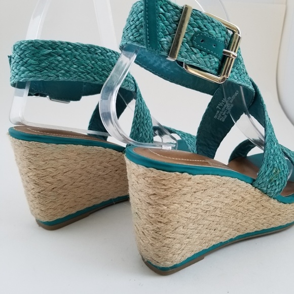 💞🦋3x Host Pick!!🦋💞 Andrew Geller Espadrilles - Picture 5 of 8